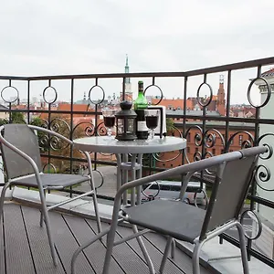 https://living-apartments-poznan.poznan-hotels.com